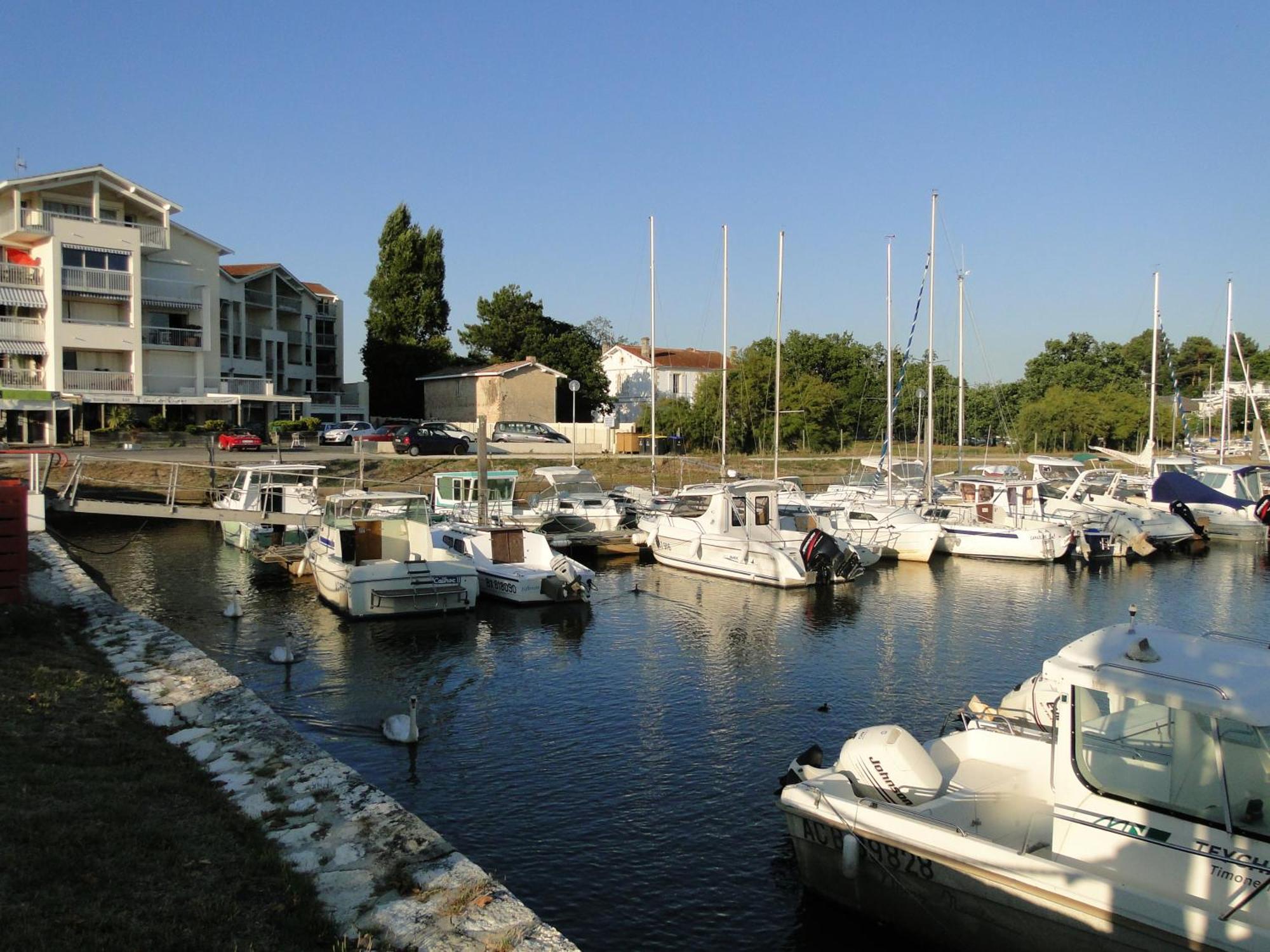 Appartement Les Marinas de Cassy à Lanton Extérieur photo